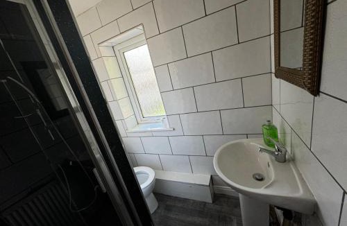 Manchester House | Double bed D2 Greater Manchester