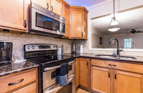 Southeast Raleigh House | double ensuite Raleigh townhome -starts at 2.8k/month