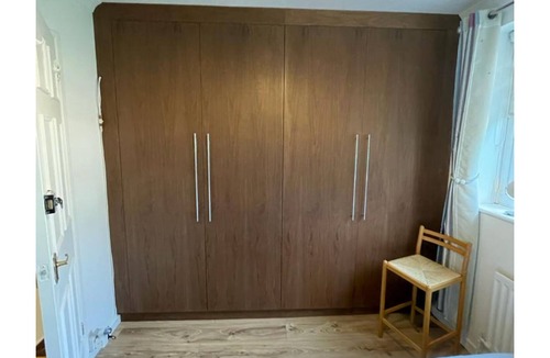 Richmond-upon-Thames Bed & Breakfast | Double Room with shared bathroom by Richmond Park and Wimbledon Common