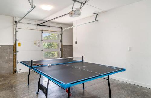 Talbot's Corner House | Double Time - Ping-Pong Table - Mins to Germantown