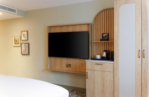 Bradley Stoke Hotel | DoubleTree by Hilton Bristol North