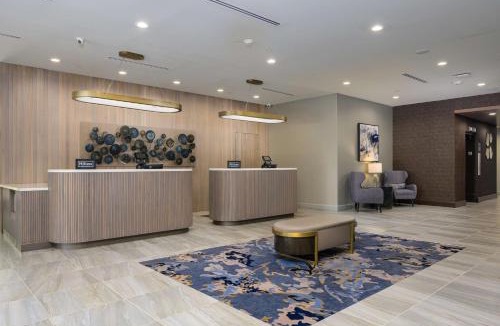 Northeast Raleigh Hotel | DoubleTree by Hilton Raleigh Midtown, NC
