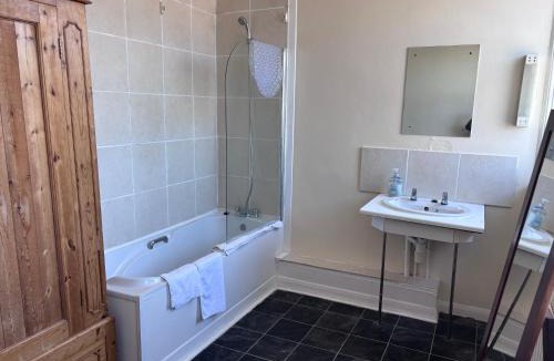Dover Hostel | Dover Priory Hotel