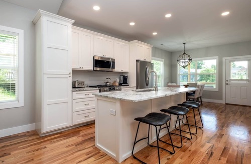 Brevard House | Downtown Brevard 5BR Retreat & Cyclists’ Dream