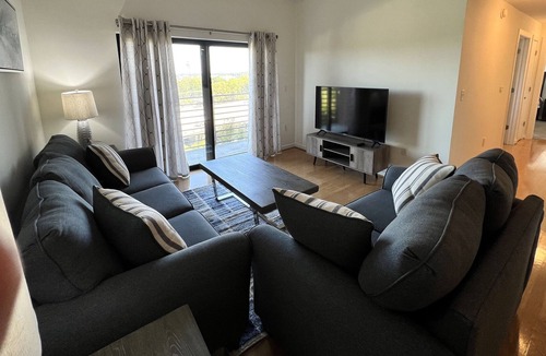 Fourth Ward Condo | Downtown Charlotte on N Church St