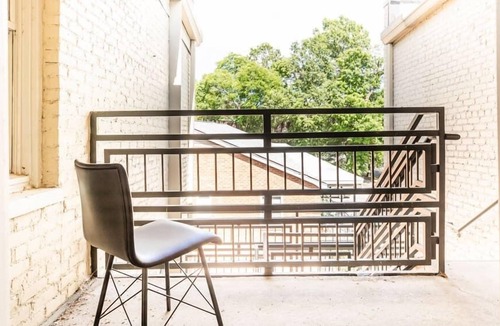 Durham Apartment | Downtown Glowing 2BR w/ Sunny Balcony & Parking