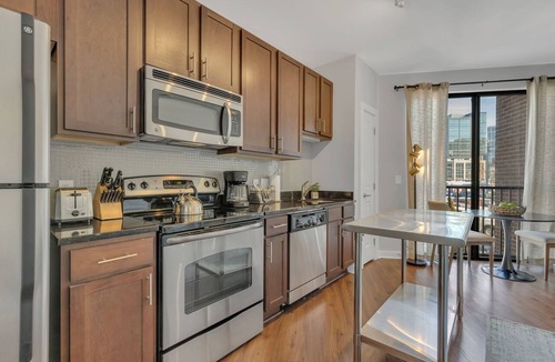 The Gulch Apartment | Downtown Gulch Apt with Gym