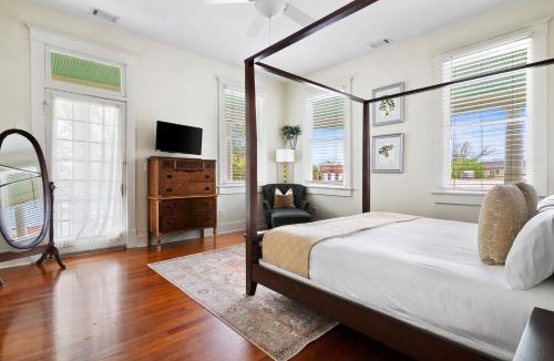 Cannonborough Elliotborough Apartment | Downtown Historic Home Steps to King St