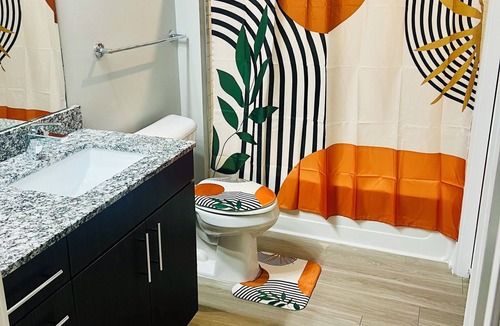 Optimist Park Apartment | Downtown luxury unit. Coffee station!