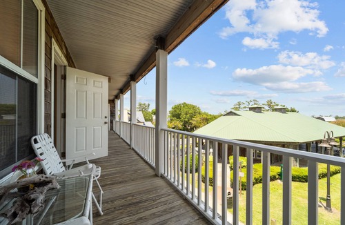 Historic Downtown Manteo Apartment | Downtown Manteo Studio - 12 minutes to OBX beaches!