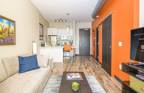 Southwest Raleigh Apartment | Downtown Raleigh Luxury Apartment!