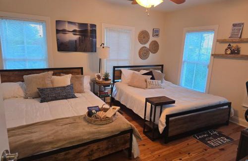 New Bern House | Downtown Riverside Lighthouse