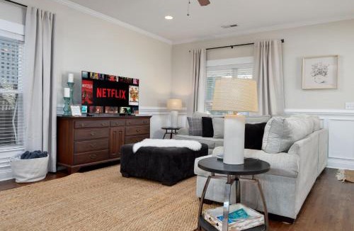 Wilmington House | Downtown Wilmington Home ~ Pet Friendly