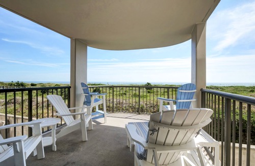 Shell Island Condo | DR 2111 - Gorgeous condo, oceanfront deck with panoramic views, pool, tennis