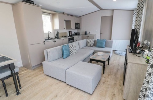 Morpeth Cabin | Dreams & Streams, West Thirston