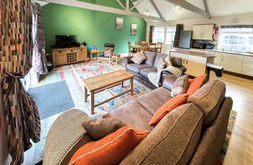 Newton by the Sea House | Driftwood Cottage