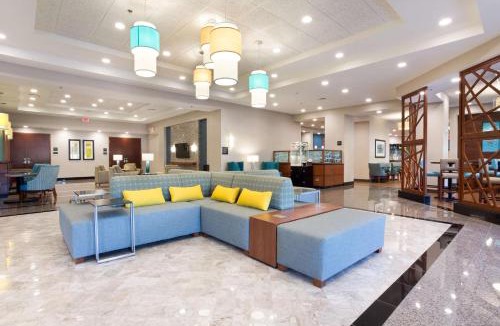 Burlington Hotel | Drury Inn & Suites Burlington
