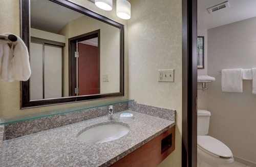 University Place Hotel | Drury Inn & Suites Charlotte University Place