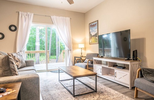 Southern Pines House | Ducks Landing Accommodations at Southern Pines Golf Course