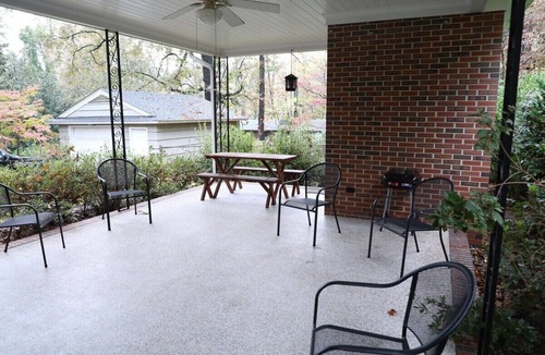 Durham House | Duke Forest Gem! 3BR, sleeps 7