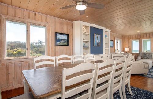 Pine Knoll Shores House | Duneside home