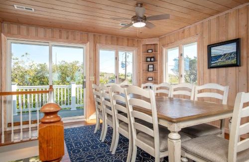 Pine Knoll Shores House | Duneside home