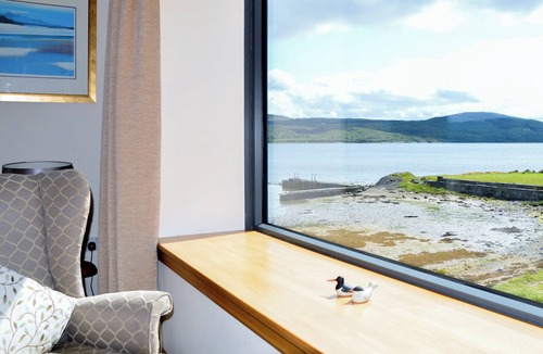Tarbert Cottage | Dunmore Villa-UK36498