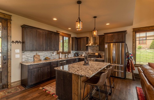 Elk Park Cabin | Eagles Overlook - pet friendly Eagles Nest home with pool table, views, fire pit