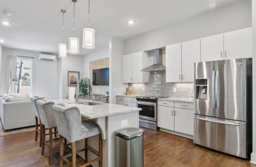 East Hill House | East Nash Rooftop 3 En-Suites City Views