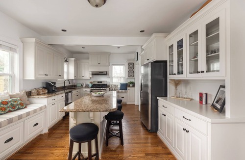 Rosebank Cottage | East Nashville Walkable Cottage- Sleeps 8