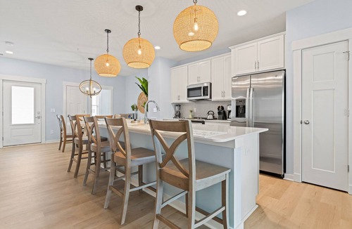 Bermuda Bay House | Ebb Tide 3 Bedroom at Cambridge Cove with Private Hot Tub!