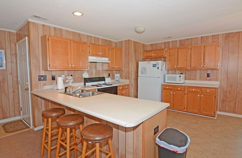 Kure Beach House | Ebbtide –Kure Beach oceanfront home with screened porch, private beach access
