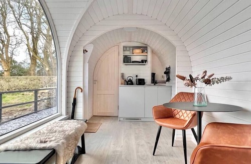 Amlwch Cabin | Eco-Cabin · Copper Bath & Sea Views · Anglesey