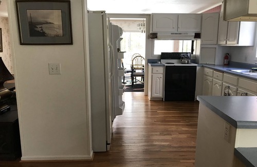 Marion House | Eco-Cove Wildlife Sanctuary - an Elegant, Two Bedroom Mountain Vacation Home