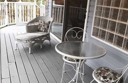 Marion House | Eco-Cove Wildlife Sanctuary - an Elegant, Two Bedroom Mountain Vacation Home