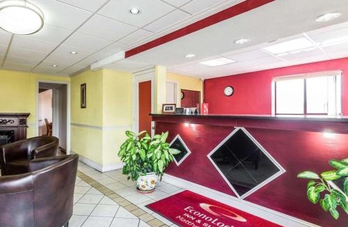 Matthews Hotel | Econo Lodge Inn & Suites Matthews - Charlotte