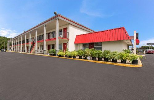 Washington Hotel | Econo Lodge North Washington