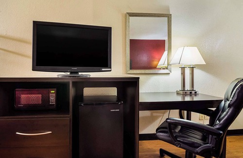 Durham Hotel | Econo Lodge Research Triangle Park