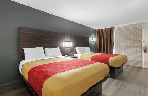 Creedmoor Hotel | Econo Lodge
