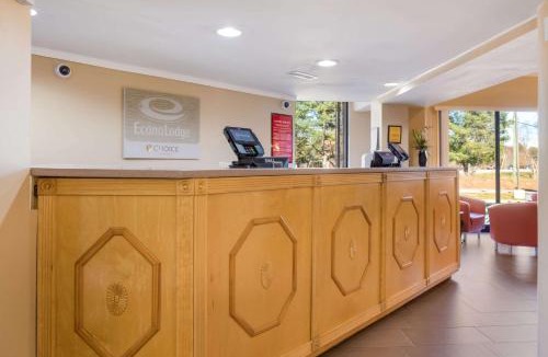 Hendersonville Cabin | Econo Lodge