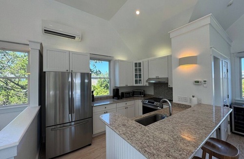 Flora's Bluff House | Edenstead PET FRIENDLY Killegray Ridge home