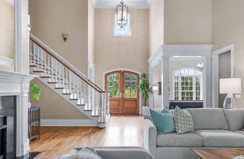 Fletcher House | Elegant 8BR Oasis: Pool, Cinema, 18 min to Asheville