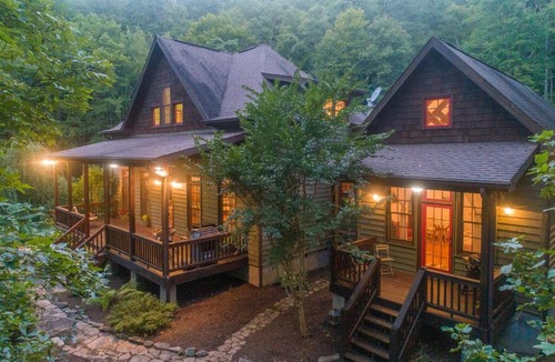 Almond House | Elegant Appalachian Retreat