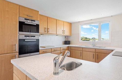 Pevensey House | Elegant Beachfront Home | Family-Friendly Escape