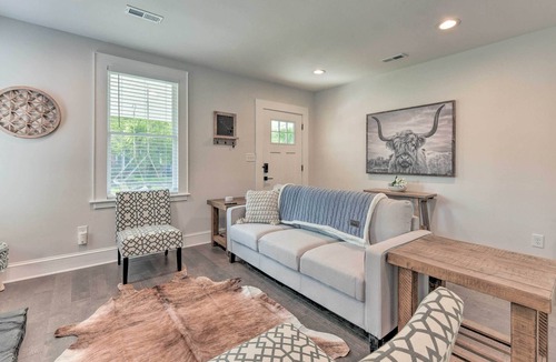 Dilworth House | Elegant Charlotte Home w/ Fire Pit & Patio!