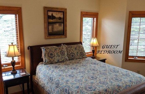 Sugar Mountain Condo | Elegant Condo w/ Updated Kitchen and Central A/C