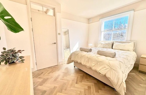 St. Helen's Apartment | Elegant Newly Renovated Apartment - Notting Hill