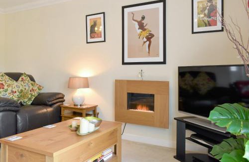 Bampton House | Elizabeth House