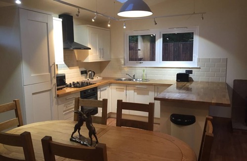 Congleton Cabin | Elm Lodge @ Shellow Lane Lodges