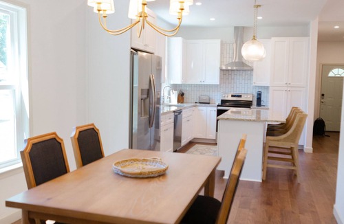 Burlington House | Elon University & Country Club Area Newly Built 3BDR home large private backyard